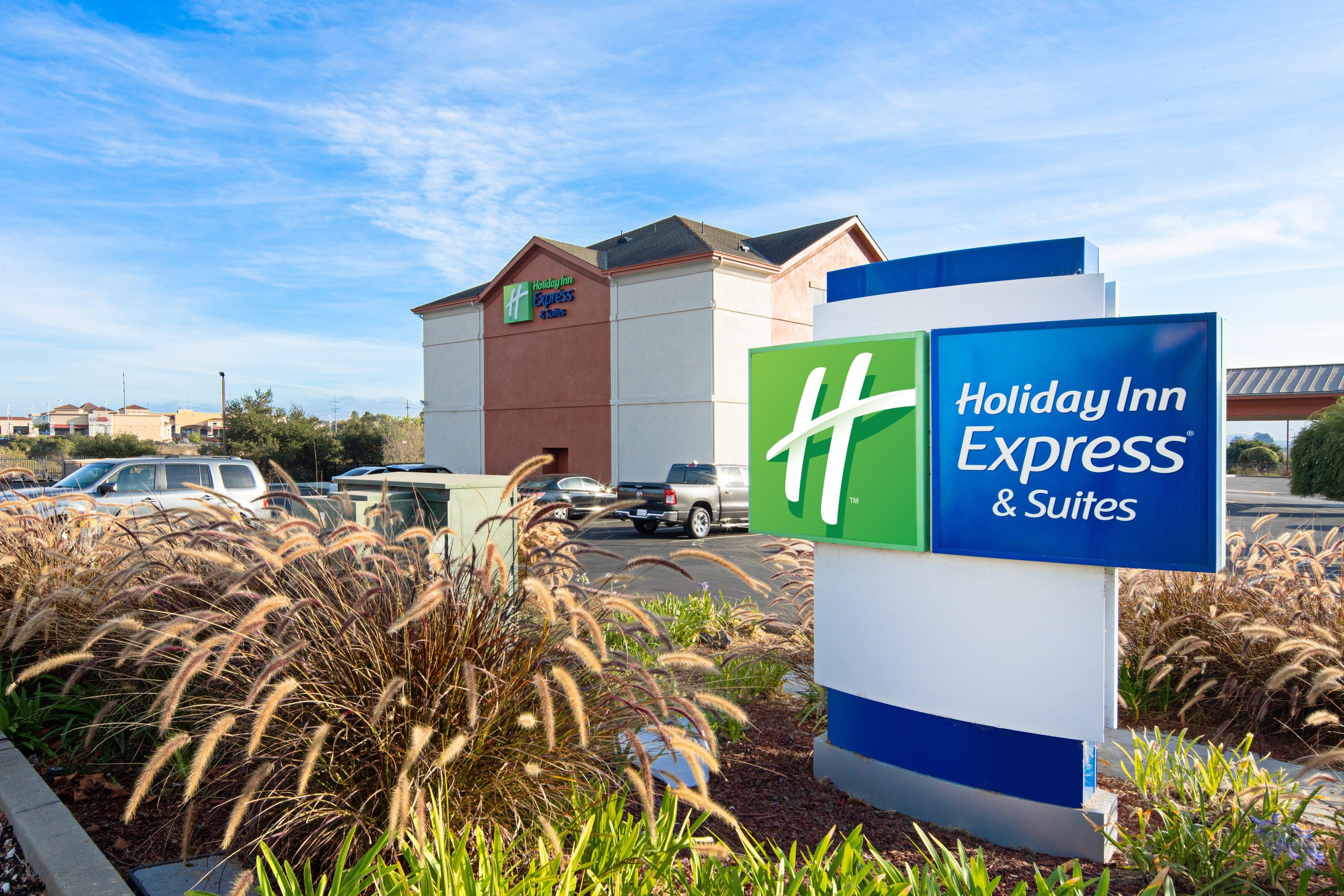 Holiday Inn Express & Suites Watsonville By Ihg Eksteriør bilde