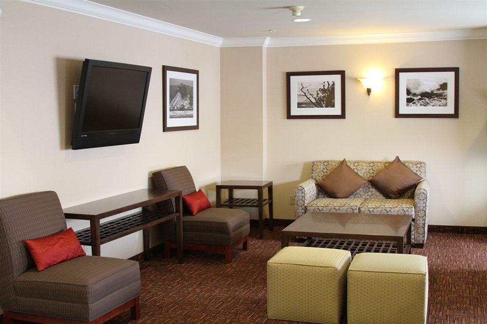 Holiday Inn Express & Suites Watsonville By Ihg Eksteriør bilde