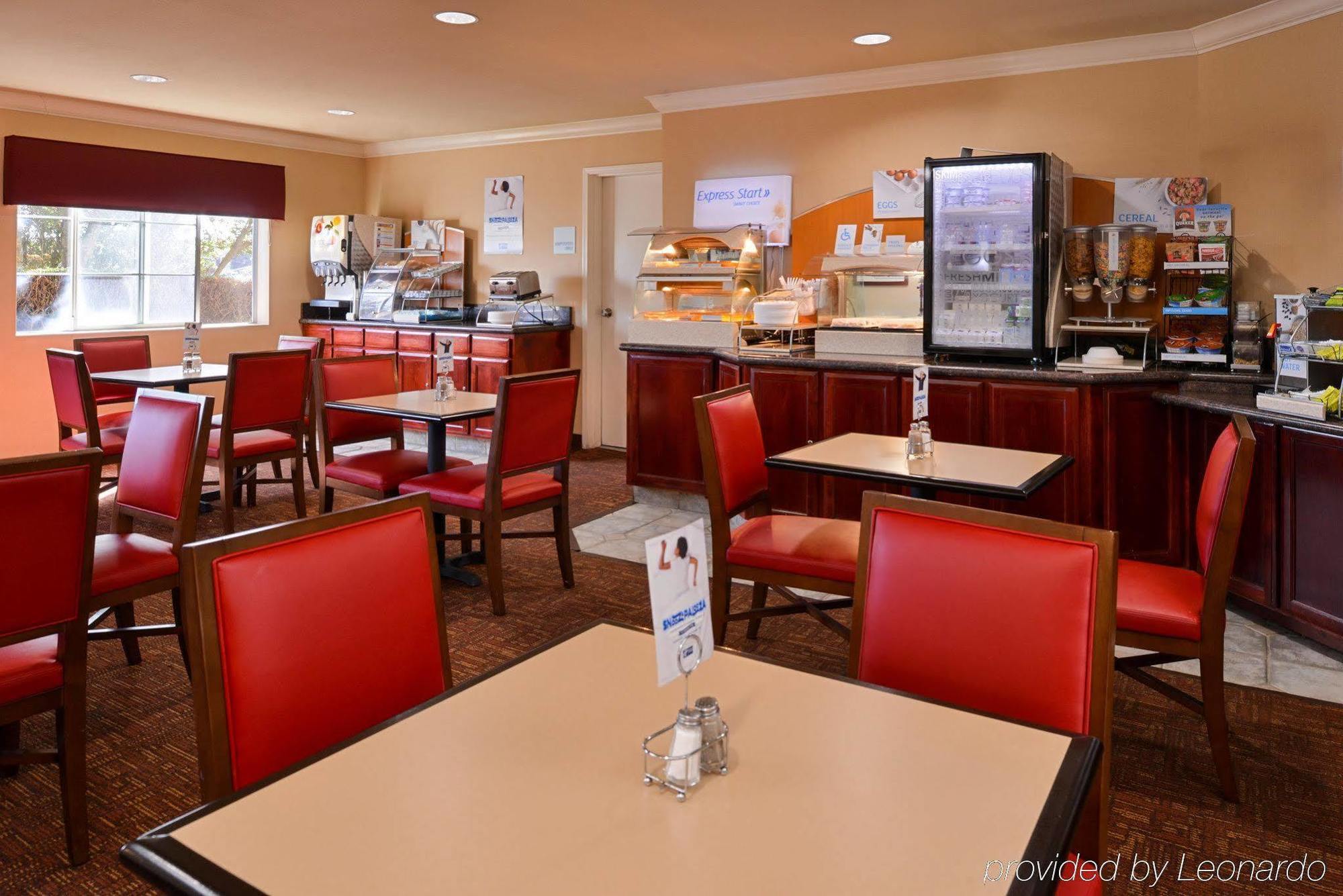 Holiday Inn Express & Suites Watsonville By Ihg Eksteriør bilde