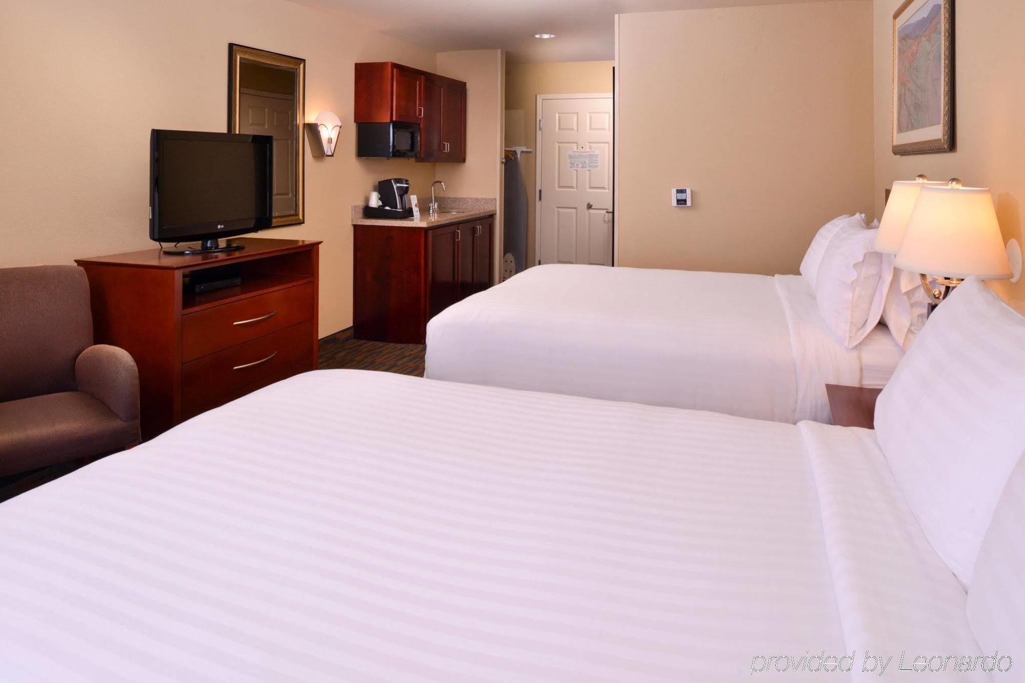 Holiday Inn Express & Suites Watsonville By Ihg Eksteriør bilde